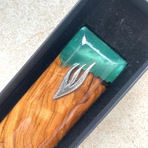 Green Treasure - Chic Pearl Green & Olive Wood Mezuzah